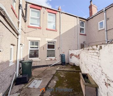 2 Bedroom Flat - Ground Floor - Photo 6