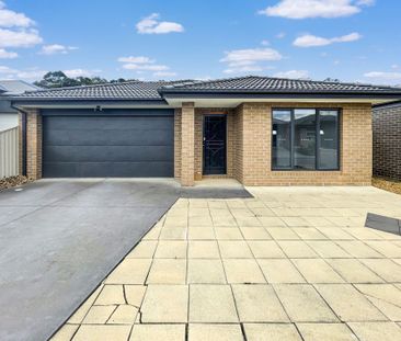 11 Fairy Wren Circuit, Mount Clear - Photo 2