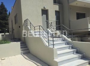 Μονοκατοικία για ενοικίαση - Άνοιξη - Φωτογραφία 3