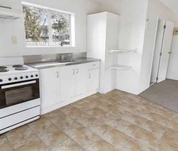 Freshly updated 3 bedroom home in prime Papatoetoe location! - Photo 5