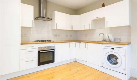 Flat, Elmdene Road, London, SE18 - Photo 4