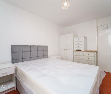 Spruce Court, Salford - Photo 2