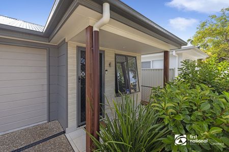 FANTASTIC CLEVELAND LOCATION - 4 BEDROOMS PLUS STUDY - Photo 5