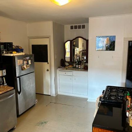 Apartment in Little Italy! - Photo 4