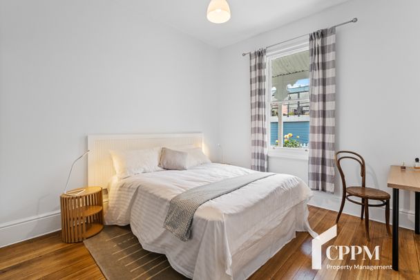 1 Flinders Ln, Sandy Bay TAS 7005 - House For Rent | Domain - Photo 1