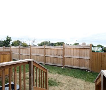 For Lease - 24 Prospect Way, Whitby, Ontario - Photo 6