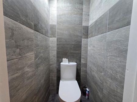 Manor Park Parade, London SE13 - Photo 5