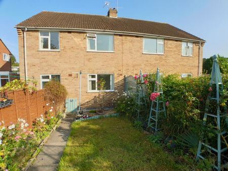 2 bed maisonette to rent in The Close, Kenilworth, CV8 - Photo 5