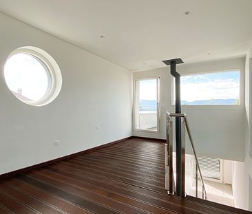 Superbe villa moderne de 230 m2 contiguë avec vue sur le lac. - Photo 2