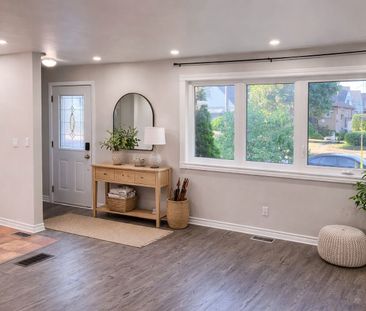 For Lease - 830 Brucedale Avenue Unit# Upper, Hamilton, Ontario - Photo 1