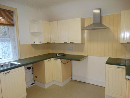 2 bedroom maisonette to rent - Photo 4