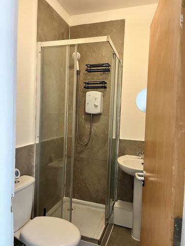 1 Bed Flat, Pekin Building, L2 - Photo 5