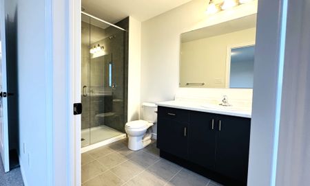 For Lease - 375 Benninger Drive, Kitchener, Ontario - Photo 5