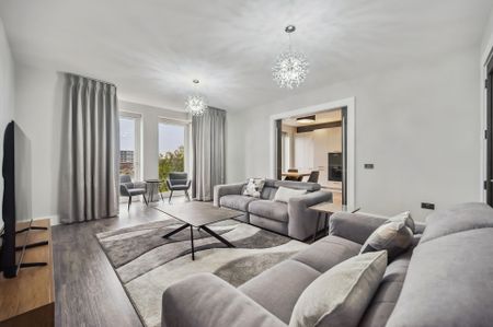 Park Quadrant Flat 4-1 - Photo 2