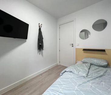 Calle de San Dacio, Madrid, Community of Madrid 28034 - Photo 5