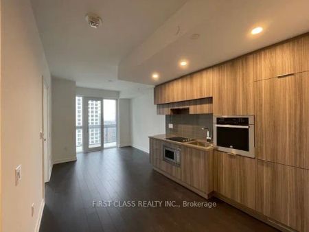 39 Roehampton Avenue #1510 - Photo 4