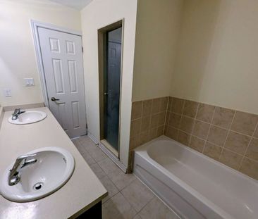 For Lease - 8 Wimbledon Court, Whitby, Ontario - Photo 6