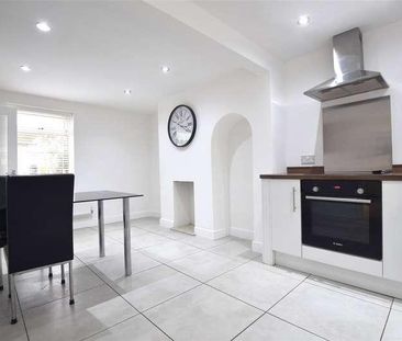 Oldfield, Tewkesbury, Gloucestershire, GL20 - Photo 3