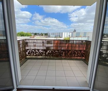 Location Appartement 2 pièces 46m² NANTES 44100 - Photo 4