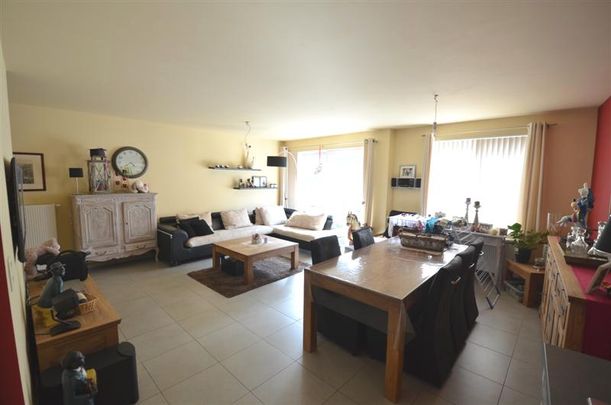 Te huur: Appartement met garagebox - Photo 1