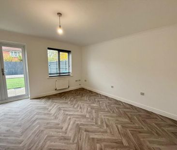 3 bedroom semi-detached house to rent - Photo 2