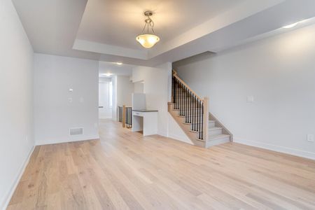 For Lease - 5947 Saigon Street, Mississauga, Ontario - Photo 5