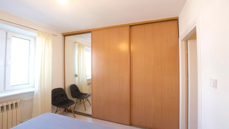 Przestronne, czteropokojowe mieszkanie - Zdjęcie 4