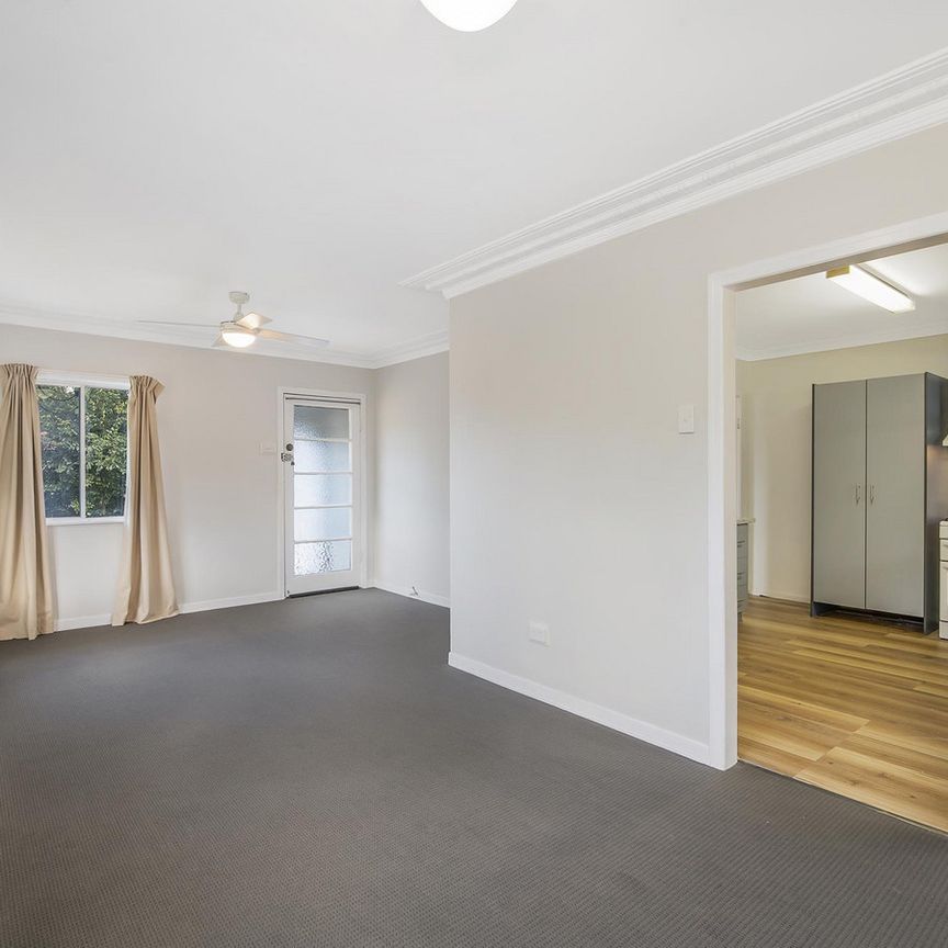 Renovated Beauty In WHSS Catchment - Photo 1