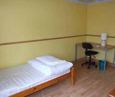 4 bedroom detached house to rent - Photo 6