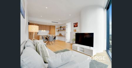 Luxury Living With Carlton Garden Right At Your Door - Photo 2