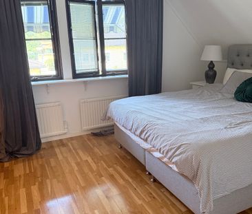 Vallstanäsvägen, Rosersberg - Foto 1