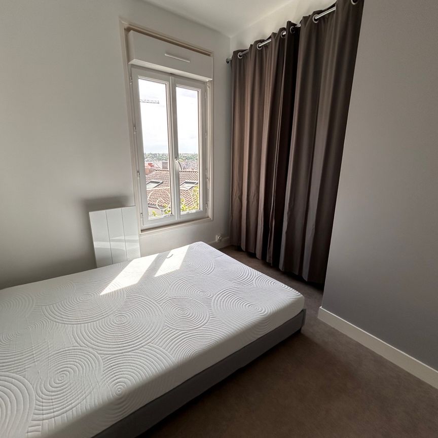 Location Appartement T2 meublé- blossac - Photo 1