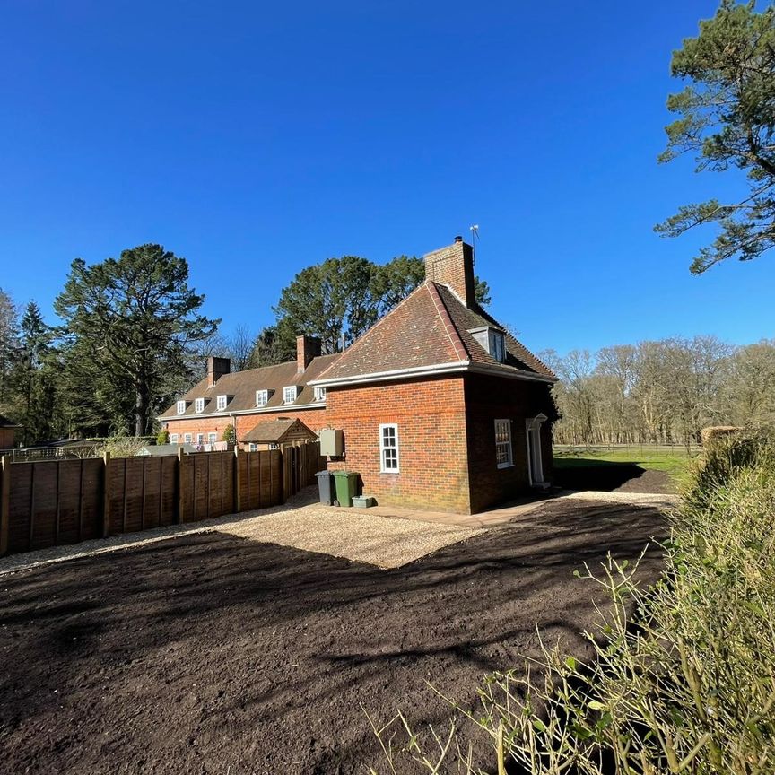 3 The Terrace, Moundsmere - Photo 1