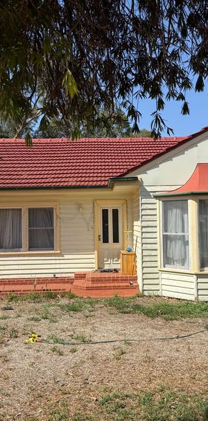 Two Bedroom Property - Photo 2