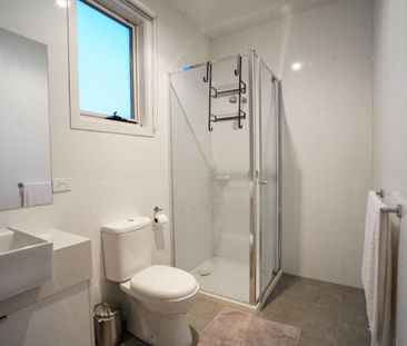 Yarraville - Photo 5