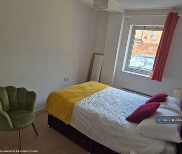 2 bedroom flat to rent - Photo 5