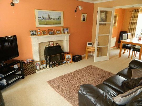 3 bedroom detached house to rent - Photo 1