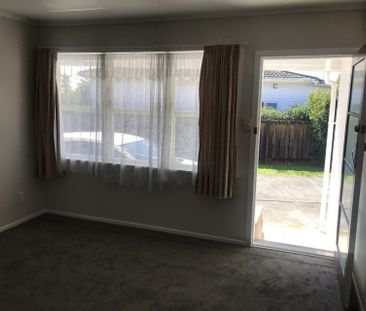 Unit 1, 211 Shirley Road, Papatoetoe, Auckland - Photo 3
