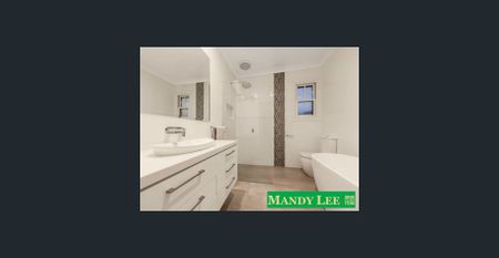 CRISP AND CLASSIC, FIVE BEDROOM BEAUTY - Photo 3