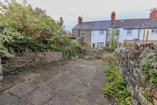 2 bedroom terraced house to rent - Photo 1