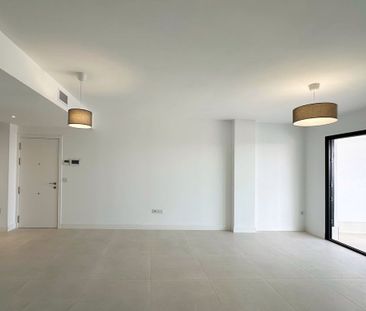 3 room luxury Flat for rent in Fuengirola, Spain - Photo 4