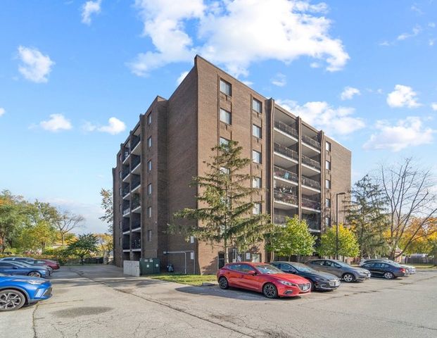 Frances Tower Apartments | 3540 Peter St., Windsor - Photo 1