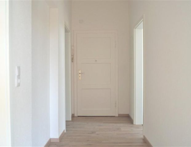 Geräumige 3-Raum-Wohnung mit Wanne - Photo 1