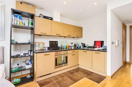 Studio to rent - Photo 2