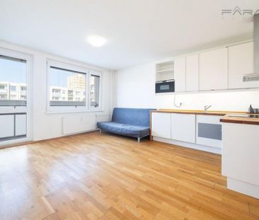 Pronájem bytu 4+kk 77 m², Božetická , Praha - Фото 1
