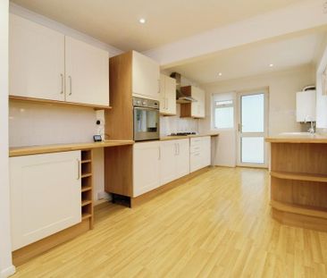 2 bedroom detached bungalow to rent - Photo 4