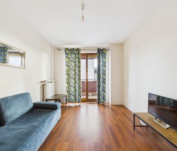 Jasne, przestronne mieszkanie z garderobą - Zdjęcie 1