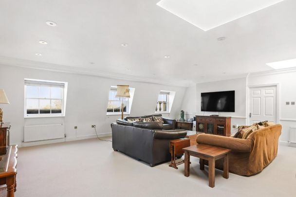 3 bedroom penthouse to rent - Photo 1