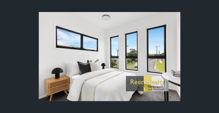 Just Like New - Photo 2