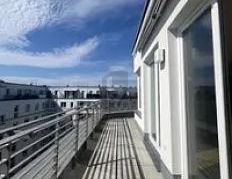 MODERN UND RUHIG IM DACHGESCHOSS - Foto 1